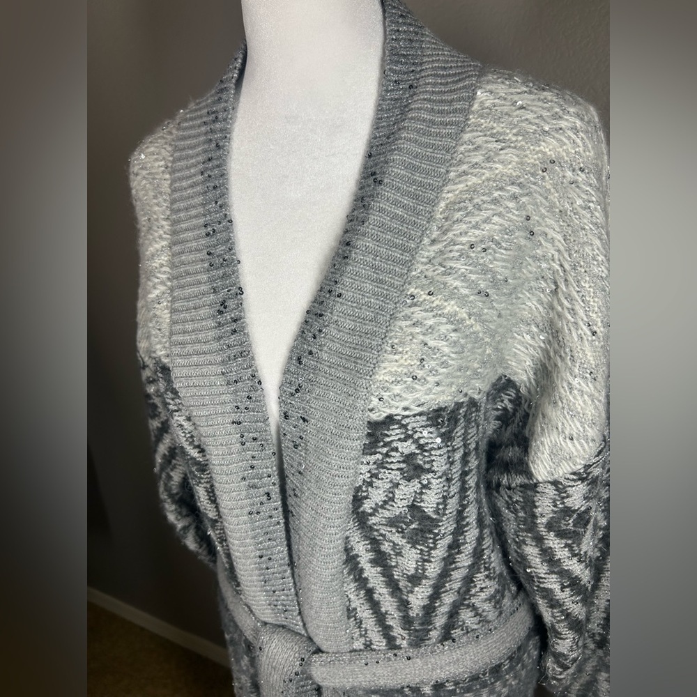 WHBM Gray White Sequin Cover Up Cardigan Sweater Coat Fair Isle Nordic Size M - Picture 5 of 15